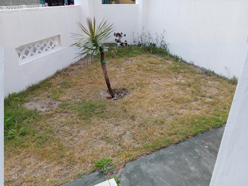 4 Bedroom Property for Sale in Eastridge Western Cape